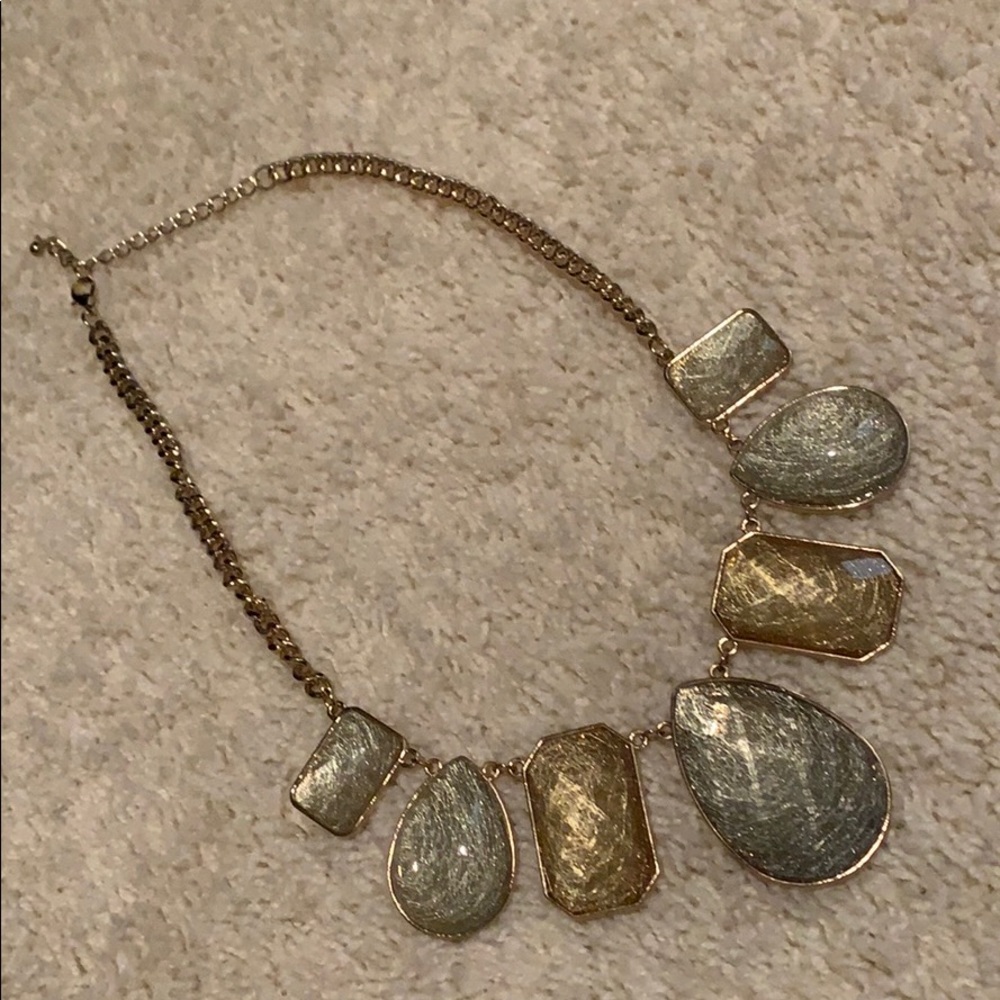 Statement necklace